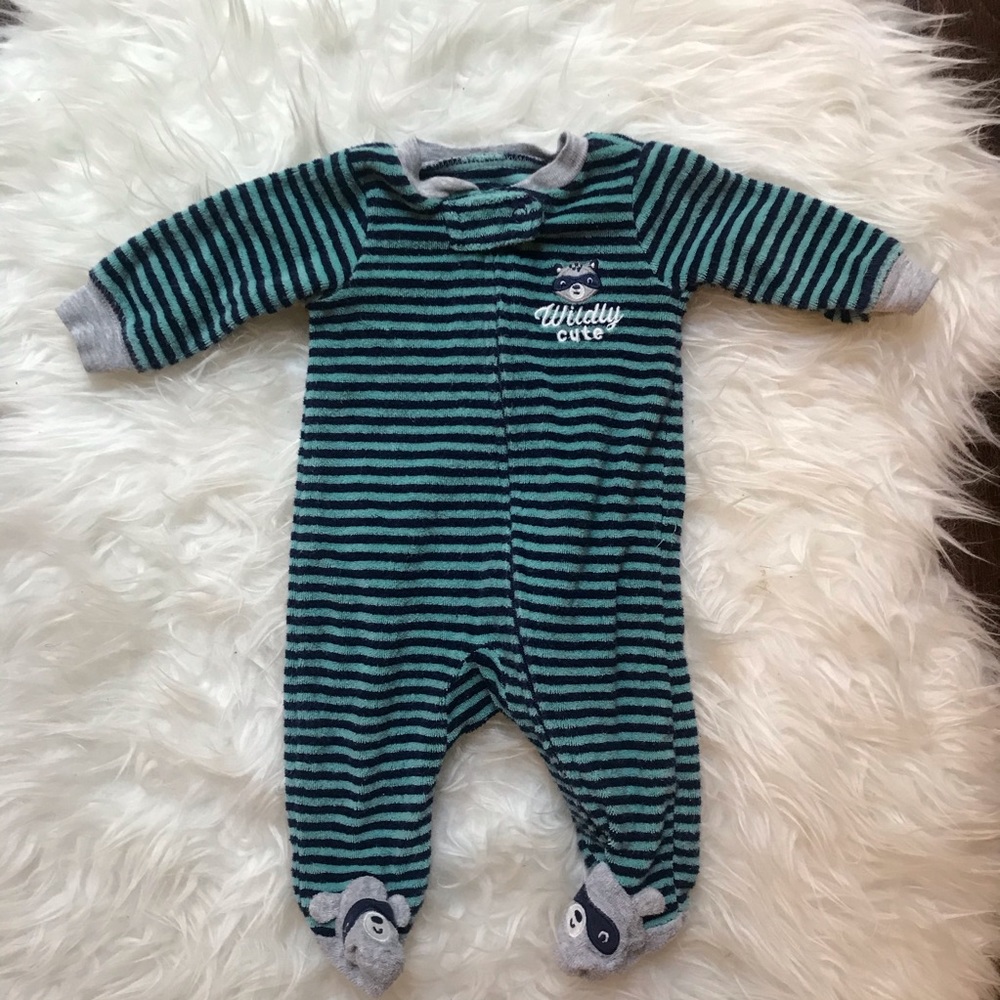 Carter’s baby boy zipper sleep & play
